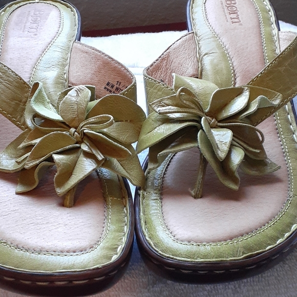 BOGO buy the green ones, get the black ones for free - Picture 2 of 9